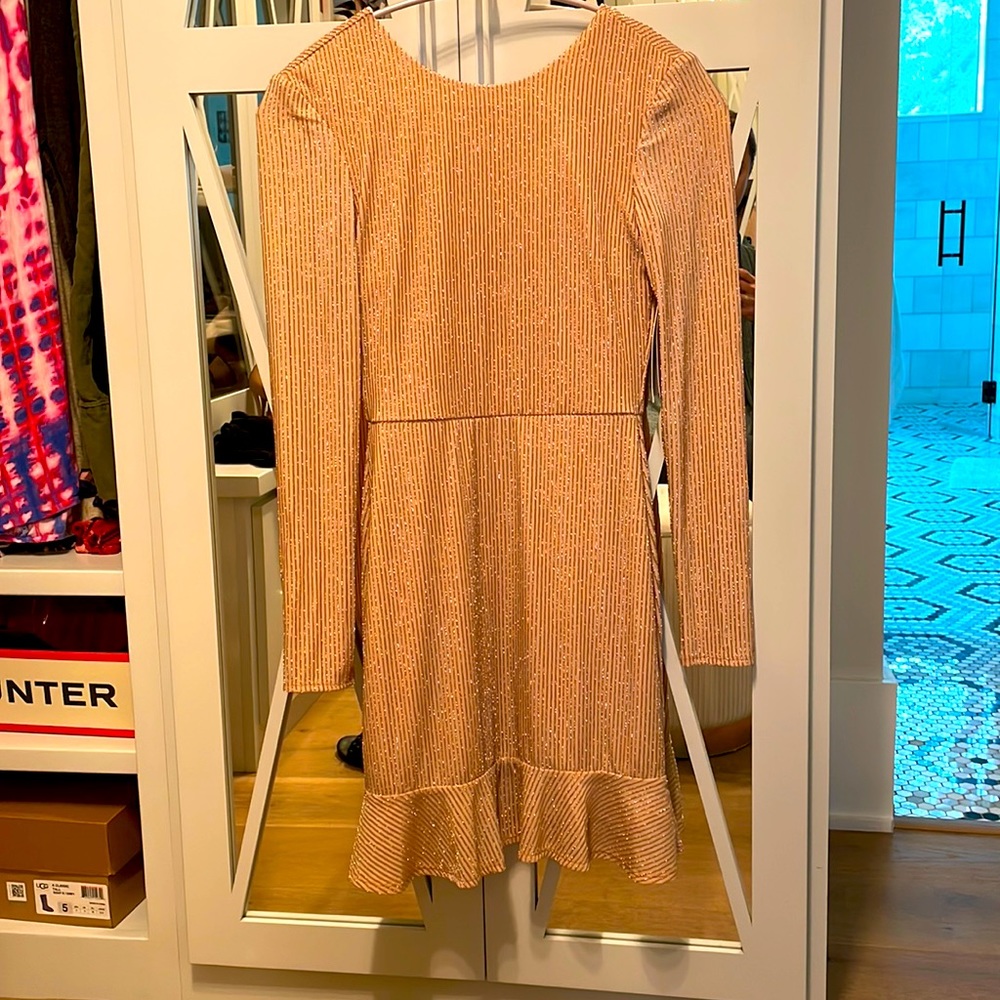 Great NYE dress!  Size 1. New with tags.